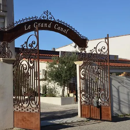 Le Grand Canal Hotel 3*